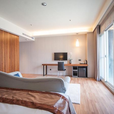 Grand Crystal Hotel مدينة هسينشو المظهر الخارجي الصورة