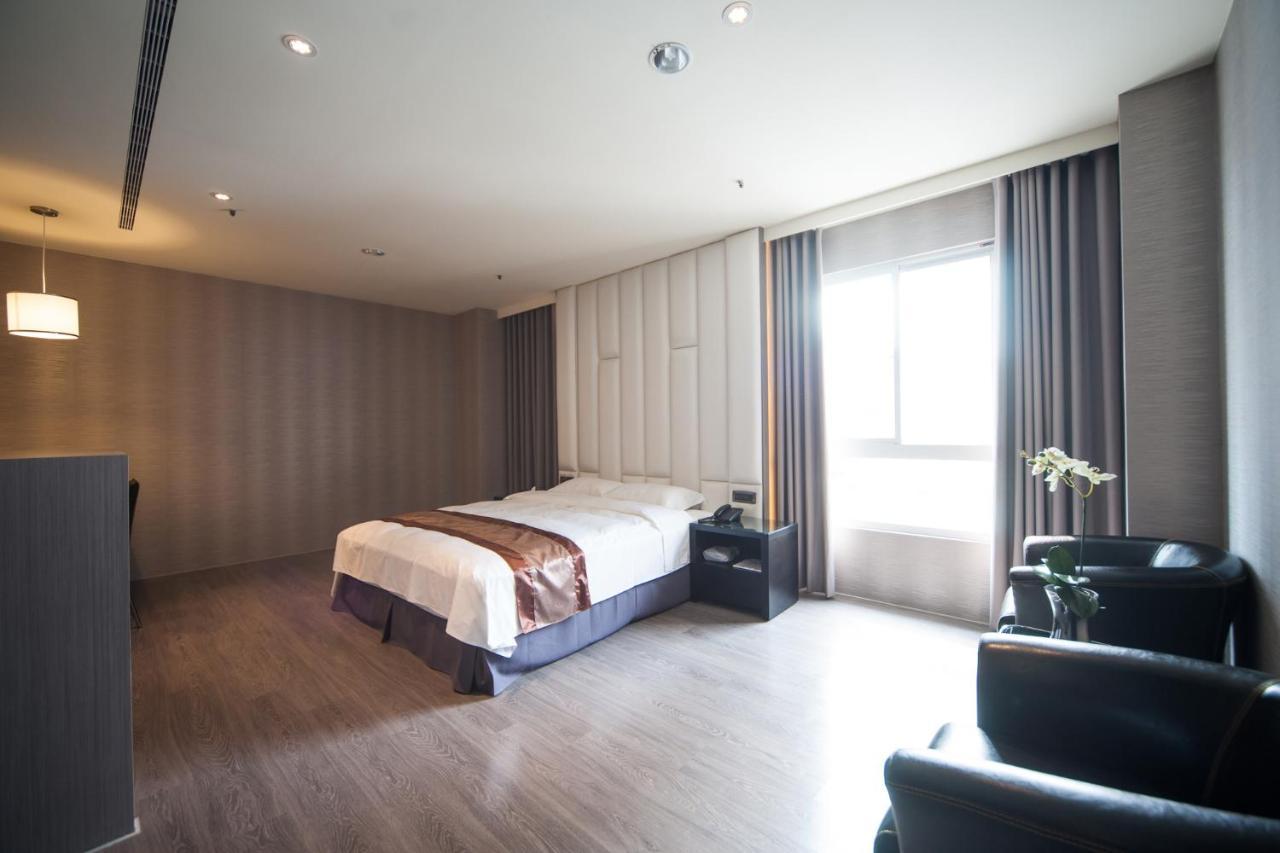 Grand Crystal Hotel مدينة هسينشو المظهر الخارجي الصورة